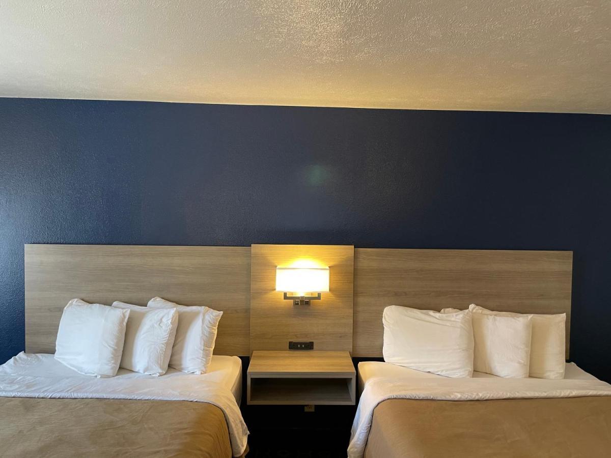Americas Best Value Inn Roosevelt/Ballard Exteriör bild