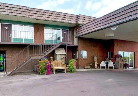 Americas Best Value Inn Roosevelt/Ballard Exteriör bild
